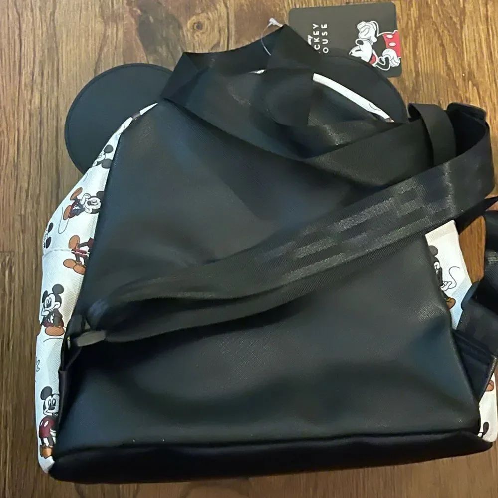 Disney Mickey Mouse Classic Toss Pattern Backpack NWT - Picture 3 of 6